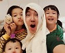 '메이비♥' 윤상현, 육아 고수 다 됐네.."이러니 몸을 쓸 수밖에"