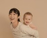 '비혼모' 사유리, 에세이 출간.."子 젠이 커서 읽었으면"