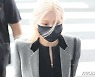파리 패션위크 향하는 블랙핑크 로제