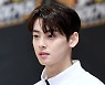차은우, 49억 청담동 한강뷰 펜트하우스 전액 현금으로 샀다