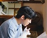 '드러머→보컬 변신' DAY6 도운, 세번째 콘셉트 이미지 공개