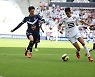 [리그앙 리뷰] '황의조 1호 도움' 보르도, 렌과 1-1 무승부..3G 무패