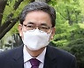 아들 화천대유 '50억 퇴직금' 논란.. 곽상도 탈당