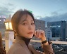 안혜경 "바람에 앞머리가 홀라당, 오랜만에 축구인 아닌 일반인 모드"