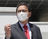 곽상도 때린 조은산 "퇴직금 50억, 상식적으로 말 되나"
