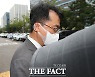 공판 마치고 이동하는 박현종 회장 [포토]