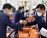 與野, 언론중재법 협의 진통.. 3시 반 재논의