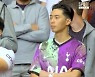박서준, 손흥민 경기 '노마스크' 직관에 갑론을박
