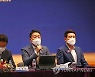 인사말 하는 애플코리아 대표