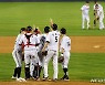 5대2로 승리한 LG