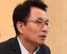 문화계 "안호상, 블랙리스트 연루".. 세종문화회관 사장 내정에 반발
