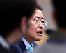 토론서 대통령 이름 막부른 홍준표, 윤건영 "인간이 덜 됐다"