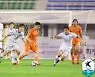 '황문기 결승골' K리그1 강원, 포항에 1-0 승리..최하위 탈출