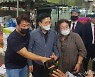 대구 서문시장 찾은 황교안