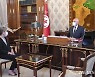 국회 정지시키고 권력 독점한 튀니지 대통령, 여성 총리 기용