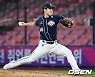 역투 펼치는 두산 김명신 [사진]