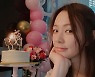 '권상우♥' 손태영, 美서 결혼 13주년 자축..달달한 모습에 이시영도 "축하해"