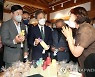 '전주 맛배기' 둘러보는 김승수 시장