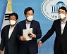 '이낙연 캠프' 윤영찬 의원에 '협박 메일' 40대男 구속영장