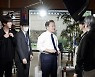 탁현민 "지긋지긋한 일 반복"..BTS '열정페이' 보도에 분노