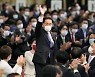 중국 "적대로 가지 말아야", 대만 "관계증진 기대"..기시다 일본 자민당 총재 당선에 확연한 온도차
