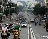 "나는 행복하다"..베트남 호찌민, 도심·산단 봉쇄 해제 첫날 활력