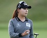 이소미, 하나금융그룹 챔피언십 2R 단독 선두