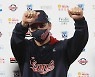 KT에 연속 1점 차 승, 서튼 감독 "판타스틱"