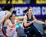 한국 여자농구, 아시아컵 준결승 중국에 완패..호주와 3위 다툼(종합)