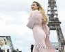 Paris Fashion S/S 2022 L'Oreal