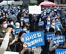 민주당 '원팀' 걸림돌 된 김어준 등 '스피커'들