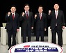 [보수 야권 후보적합도] 윤석열 30.3% - 홍준표 25.5% - 유승민 12.5%