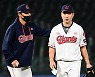 [포토] 이인복 '선발투수 임무 완수'