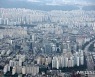 대출축소와 금리 인상 여파로 5주째 하락하는 서울 아파트 매매수급지수