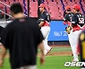 KIA 타이거즈,'5점차 따라잡으며 무승부' [사진]