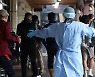 [속보] 오후 6시까지 1306명 확진.. 전날보다 11명 적어