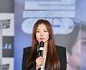 답변하는 '강릉' 배우 이채영[★포토]