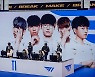 [롤드컵] T1, 100씨브즈 꺾고 8강 진출