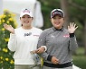 [포토]노승희,김희지 '신부 입장 인사'