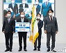 남양주시장 "대통령상 받아 기쁜 한편 수모 떠올라 눈물"