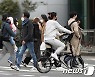 가을에 핫팩을..서울, 17년 만의 '10월 한파특보'에 비상