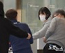 출국하는 이재영-이다영 자매