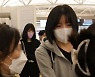 한국 떠나는 이재영-이다영 자매