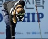 [포토]이소영 '볼을 정확히 놓는다'
