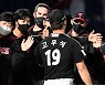 [포토] 이정용-켈리-수아레즈, 고우석이 최고야