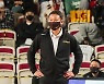 '시즌 첫 승 실패' LG 조성원 감독, "자신감 회복이 우선"
