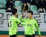 '세리머니 하는 전북현대 한교원'