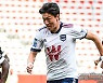 황의조, 시즌 4호골 작렬!..낭트전서 환상적인 감아차기 선제골