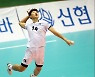 [실업배구 종합선수권] 서브 넣는 금태용.