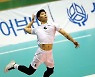 [실업배구 종합선수권] 강서브 넣는 최익제.